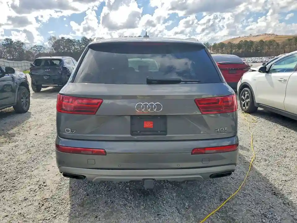 WA1LAAF77HD019700 2017 AUDI Q7-5