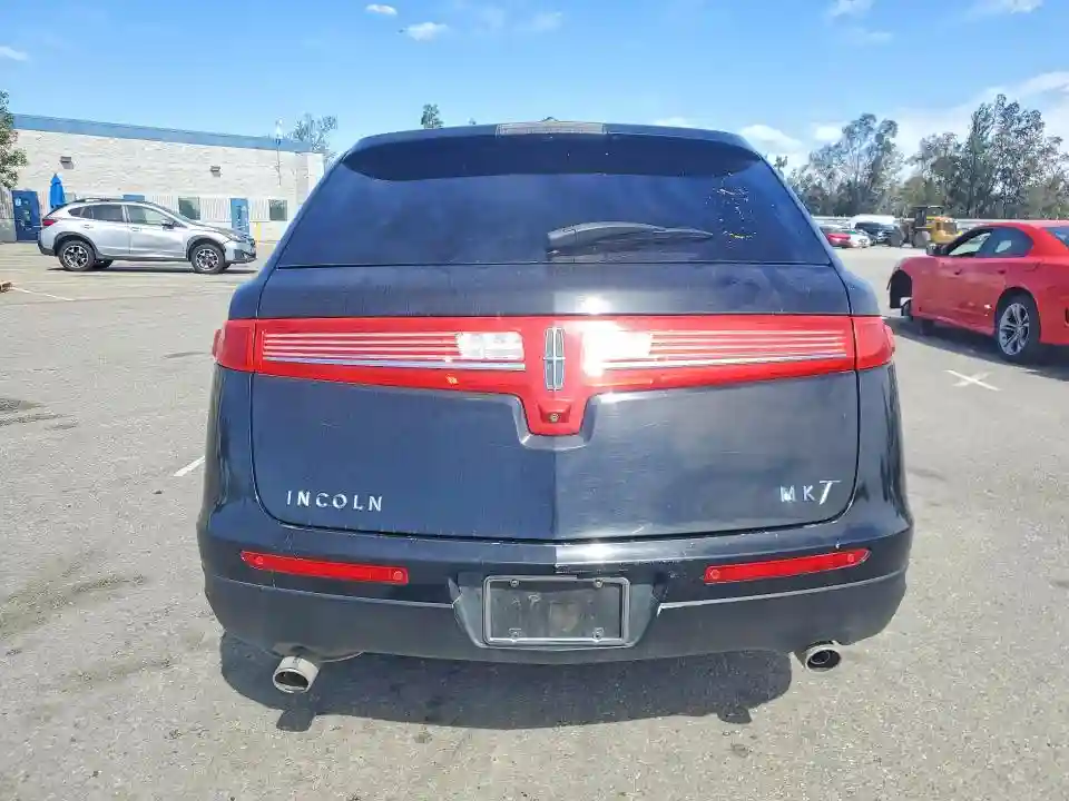 2LMHJ5FK4GBL00395 2016 LINCOLN MKT-5