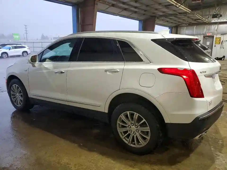 1GYKNCRS0JZ107508 2018 CADILLAC XT5-1