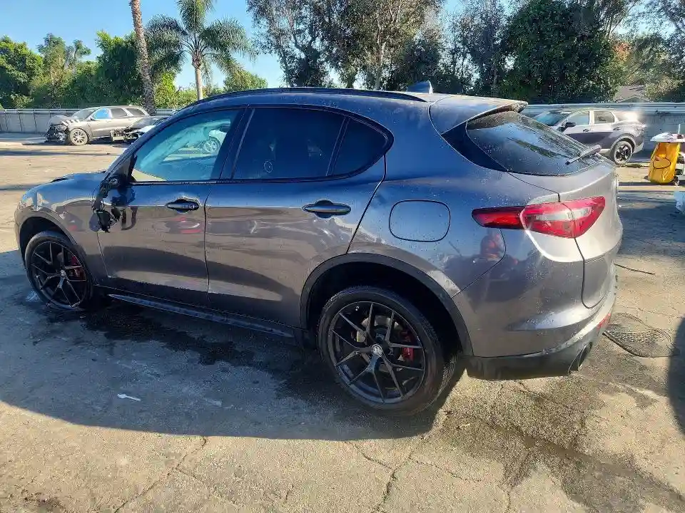 ZASPAJAN2L7C74055 2020 ALFA ROMEO STELVIO-1