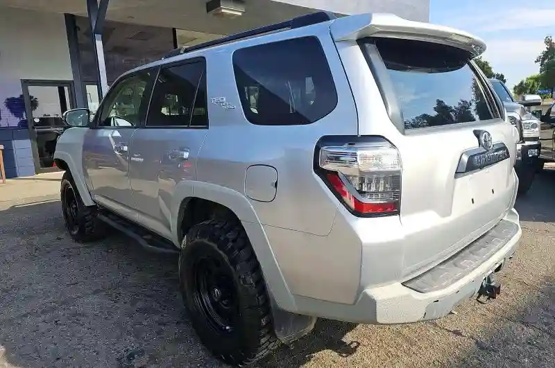 JTEBU5JR1L5756902 2020 TOYOTA 4RUNNER-2