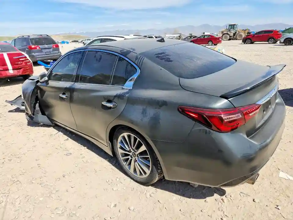 JN1EV7AR6JM440458 2018 INFINITI Q50-1