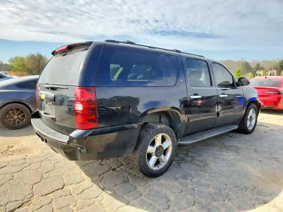 1GNSCJE08DR120586 2013 CHEVROLET SUBURBAN-2