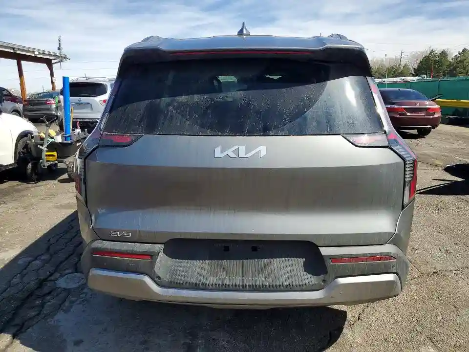 KNDAFFS56R6022495 2024 KIA ALL OTHER-5