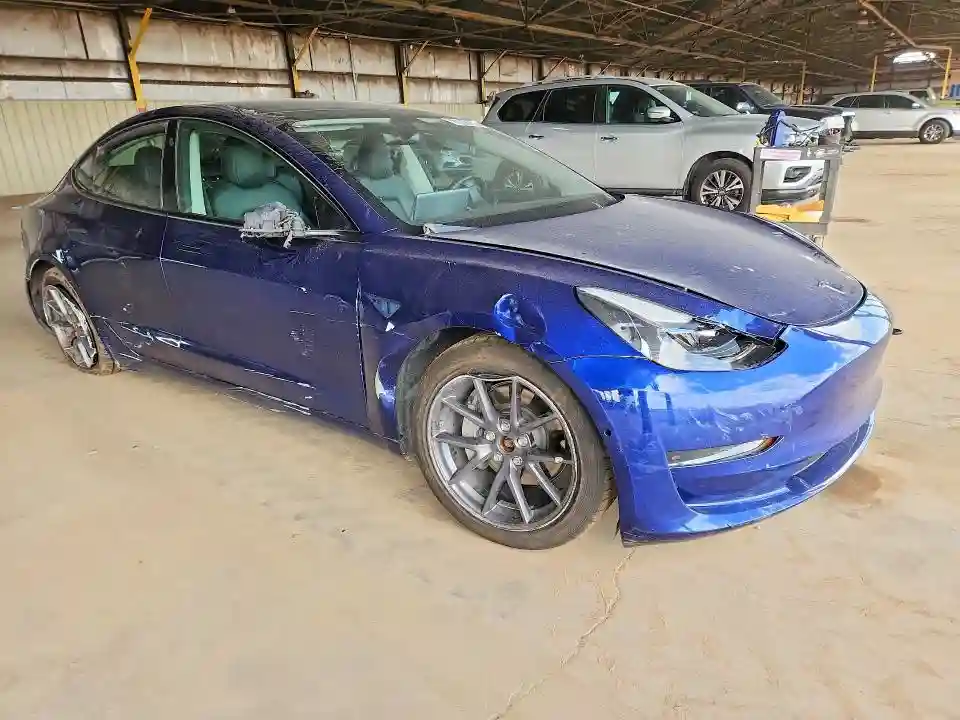 5YJ3E1EB8NF342769 2022 TESLA MODEL 3-3