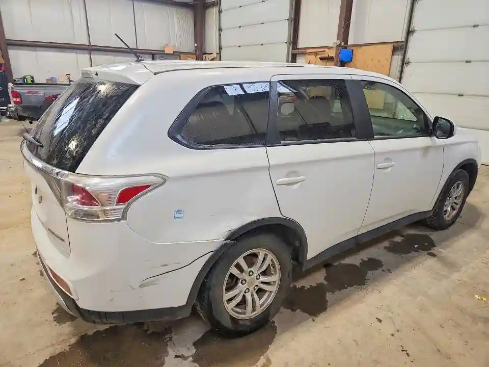 JA4AZ2A34FZ600999 2015 MITSUBISHI OUTLANDER-2
