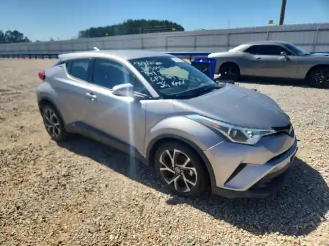 NMTKHMBX5JR001483 2018 TOYOTA C-HR-3