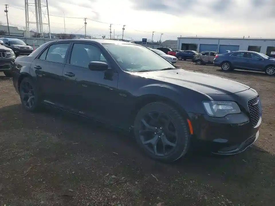 2C3CCAAG8LH178992 2020 CHRYSLER 300-3