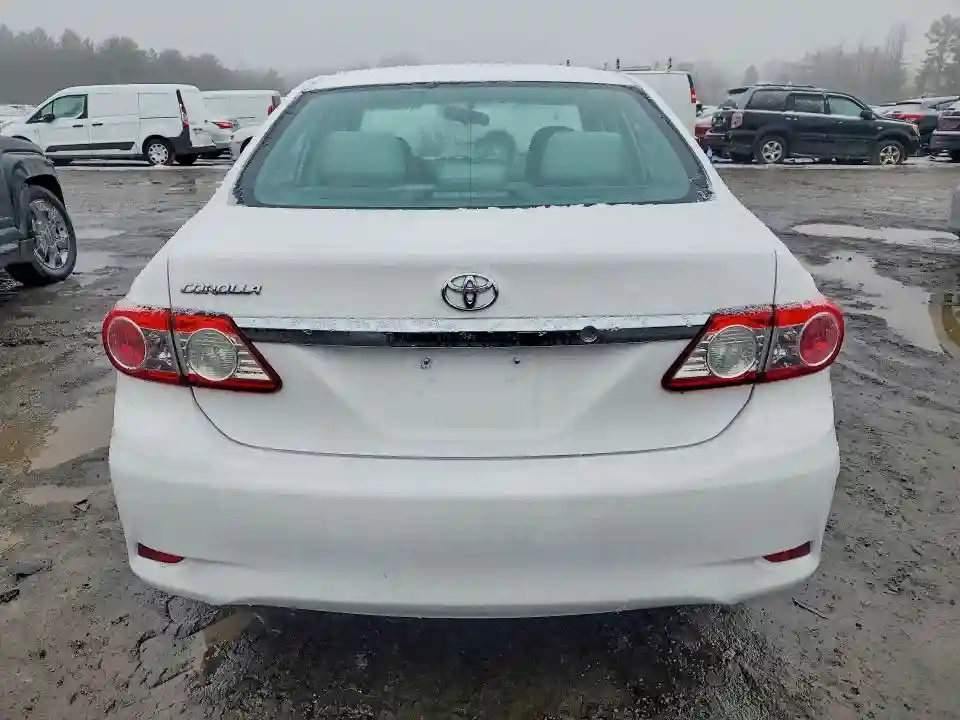 5YFBU4EE9DP224405 2013 TOYOTA COROLLA-5
