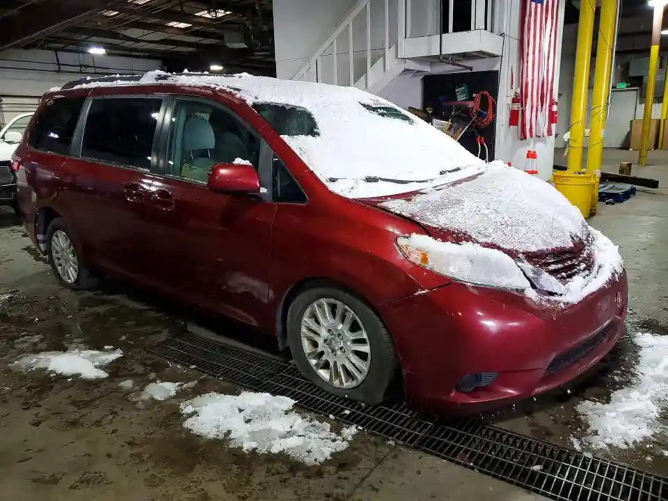 5TDKK3DC0FS608079 2015 TOYOTA SIENNA-3