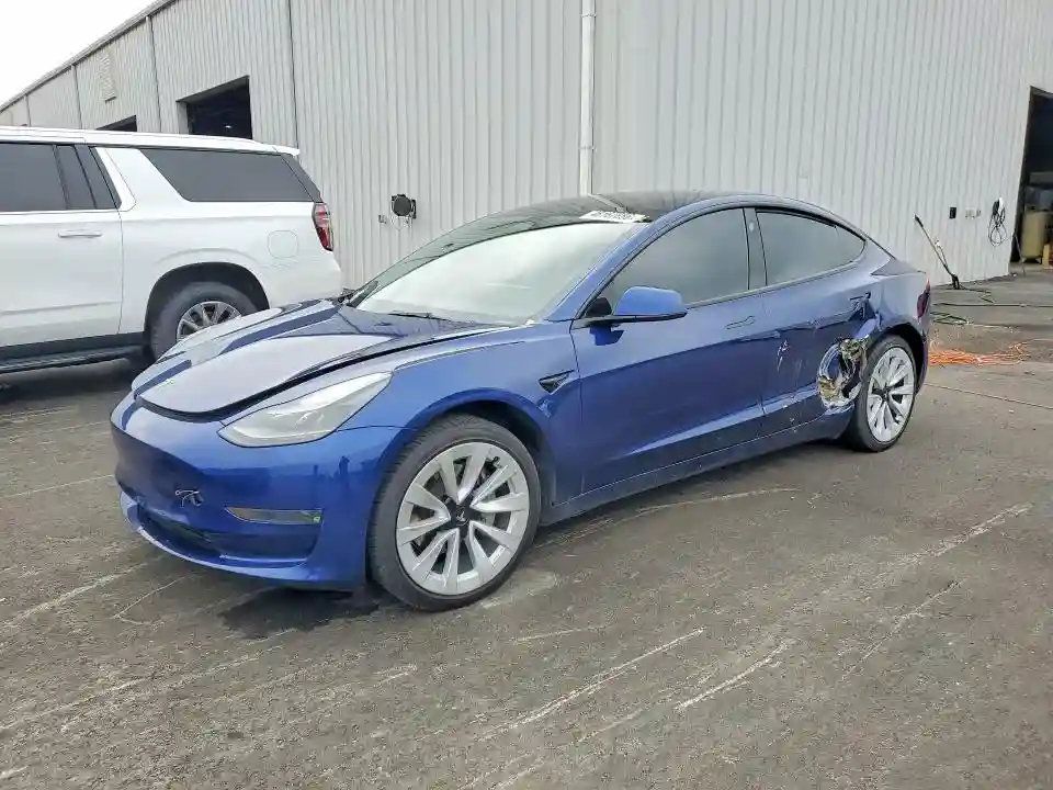 5YJ3E1EA6PF438877 2023 TESLA MODEL 3-0