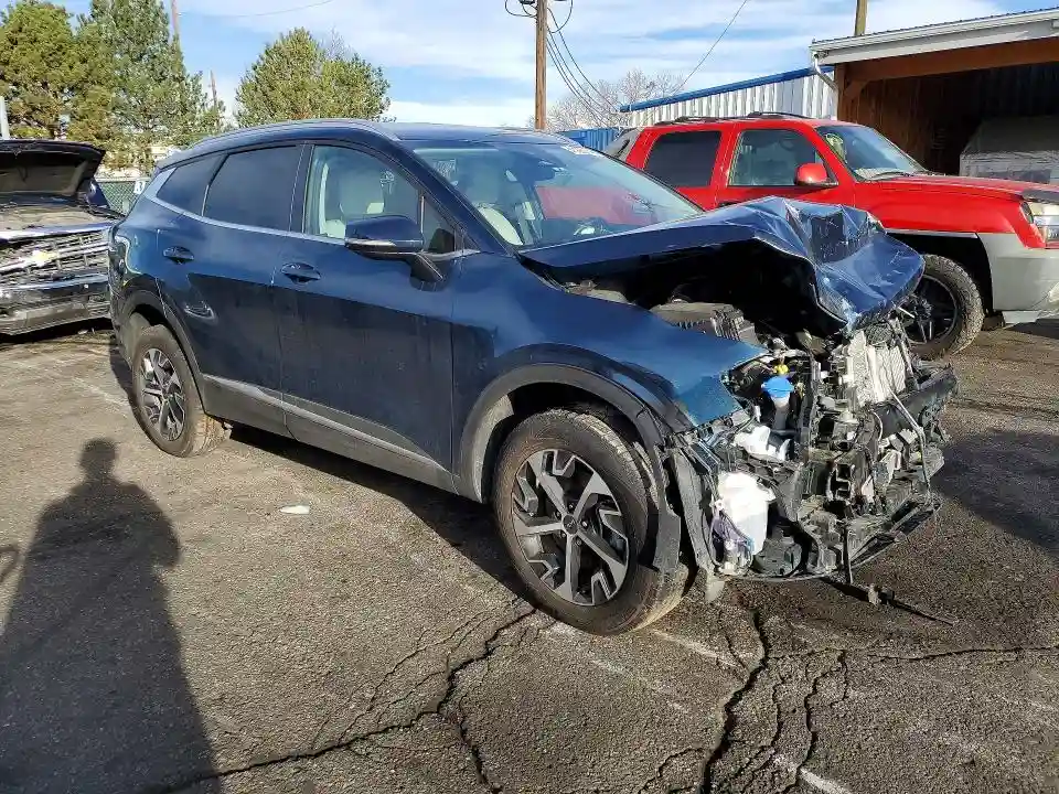 KNDPVCAGXP7050984 2023 KIA SPORTAGE-3