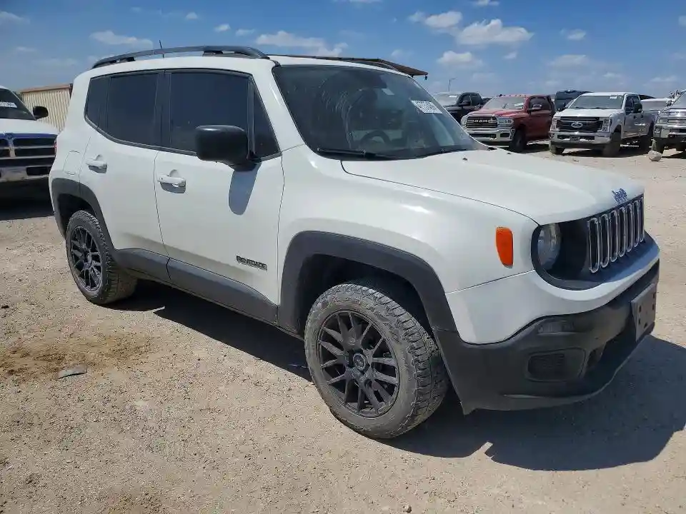 ZACCJBAB4JPH81798 2018 JEEP RENEGADE-3