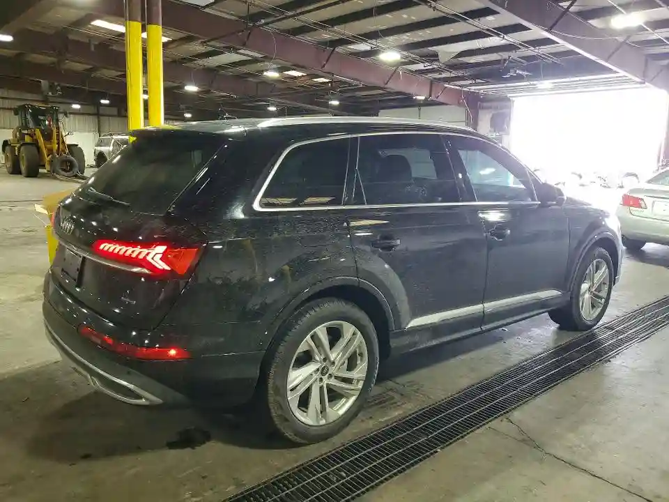 WA1AJAF73MD017265 2021 AUDI Q7-2
