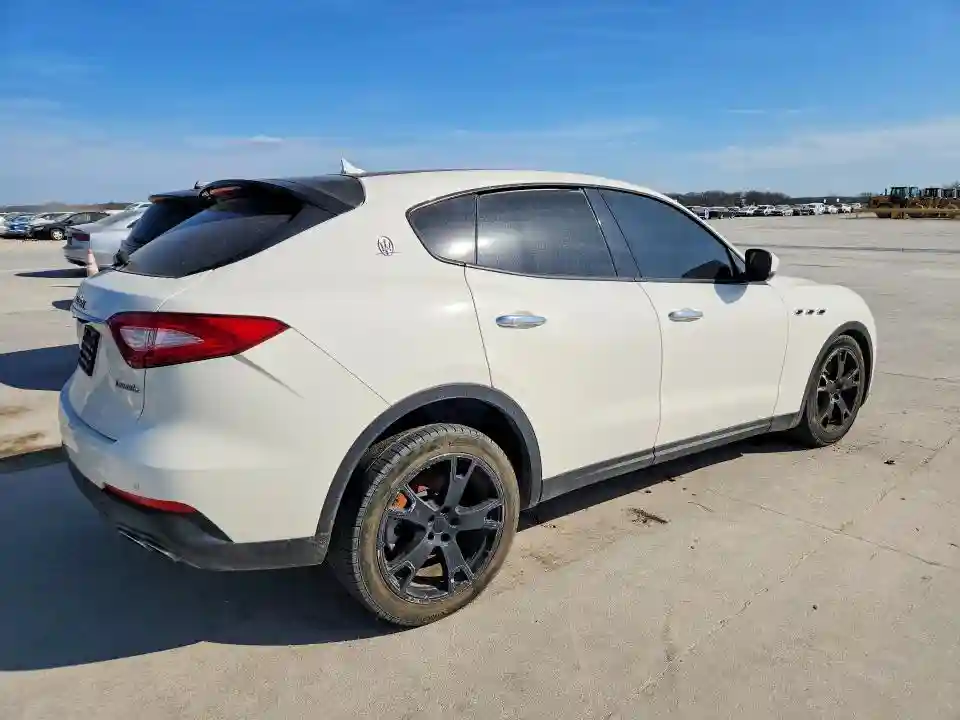ZN661XUAXJX278981 2018 MASERATI ALL OTHER-2