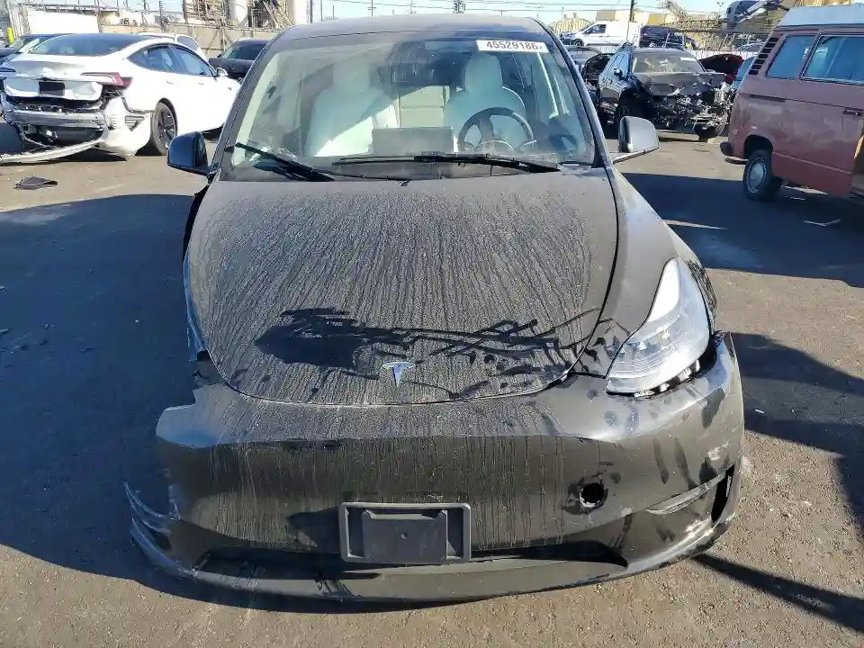 7SAYGDEEXPF624266 2023 TESLA MODEL Y-4