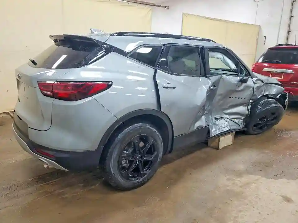 3GNKBHR46SS169711 2025 CHEVROLET BLAZER-2