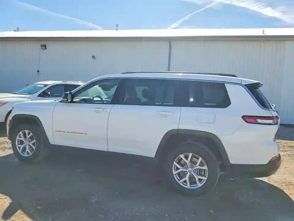 1C4RJKBG4M8134298 2021 JEEP CHEROKEE-1