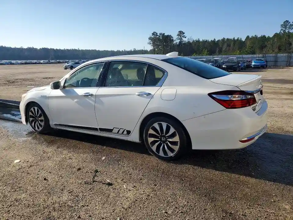 JHMCR6F31HC017311 2017 HONDA ACCORD-1