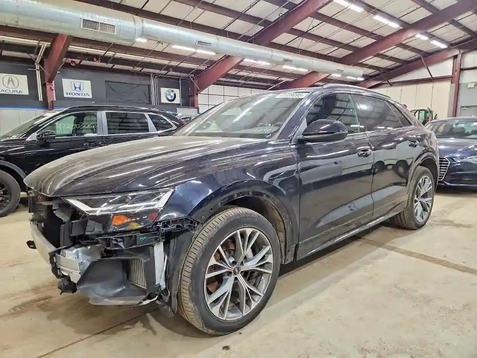 WA1AVAF15MD015646 2021 AUDI Q8-0