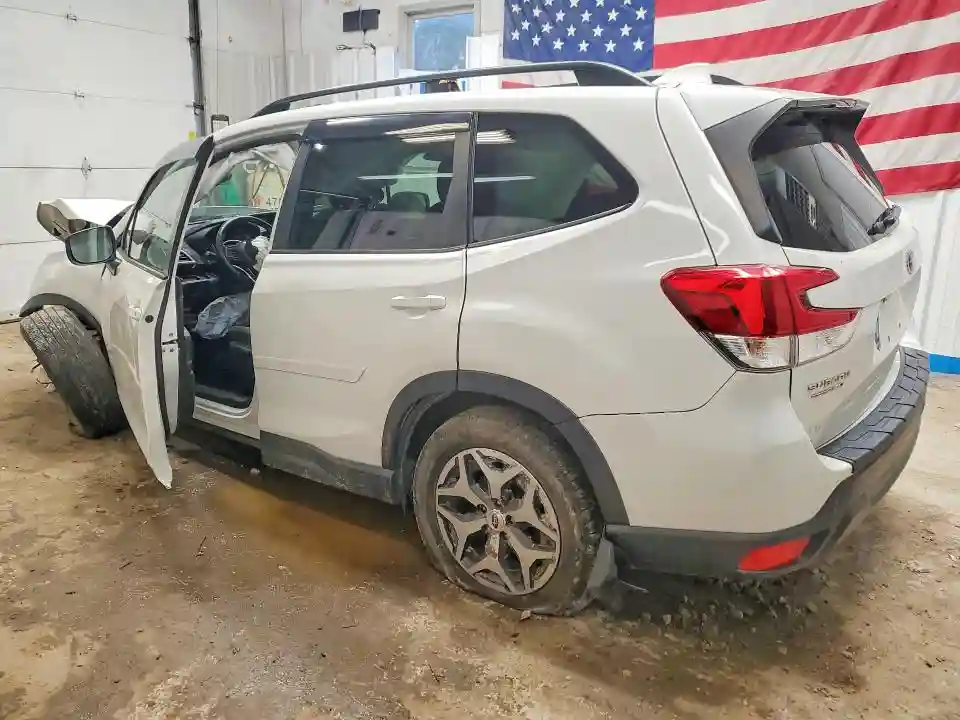 JF2SKAGC1KH474697 2019 SUBARU FORESTER-1