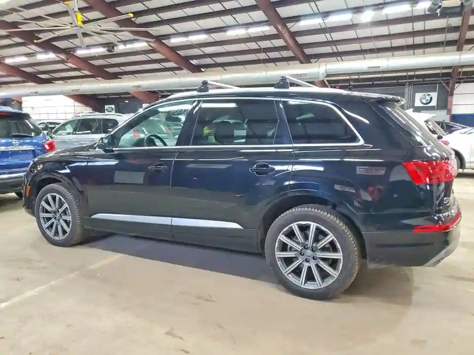 WA1LAAF7XKD039138 2019 AUDI Q7-1
