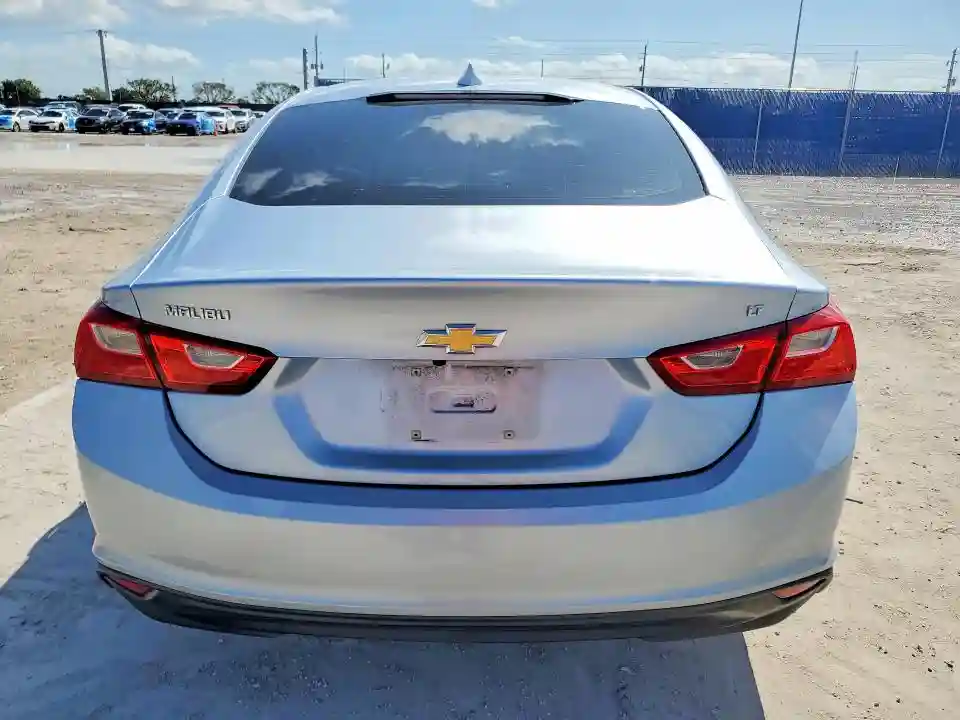 1G1ZD5ST8JF236287 2018 CHEVROLET MALIBU-5