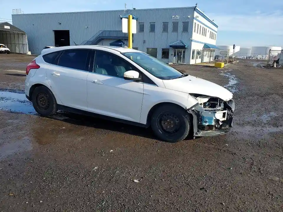 1FAHP3N28CL431771 2012 FORD FOCUS-3