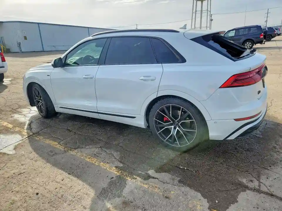 WA1FVAF18KD007849 2019 AUDI Q8-1
