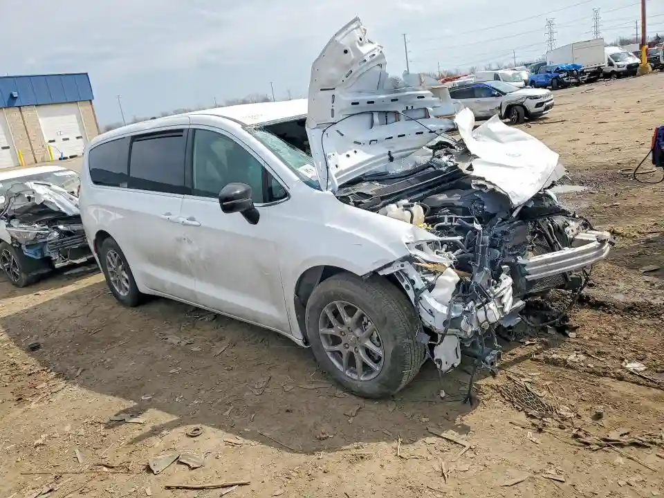 2C4RC1BG7SR601333 2025 CHRYSLER PACIFICA-3