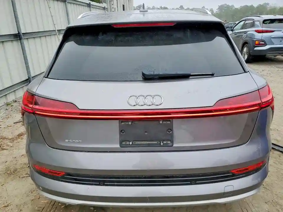 WA1VAAGE6KB015517 2019 AUDI E-TRON-5