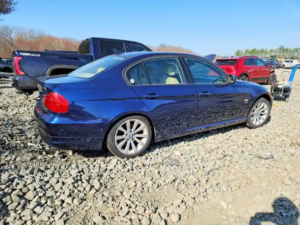 WBAPK5G53BNN31851 2011 BMW 3 SERIES-2