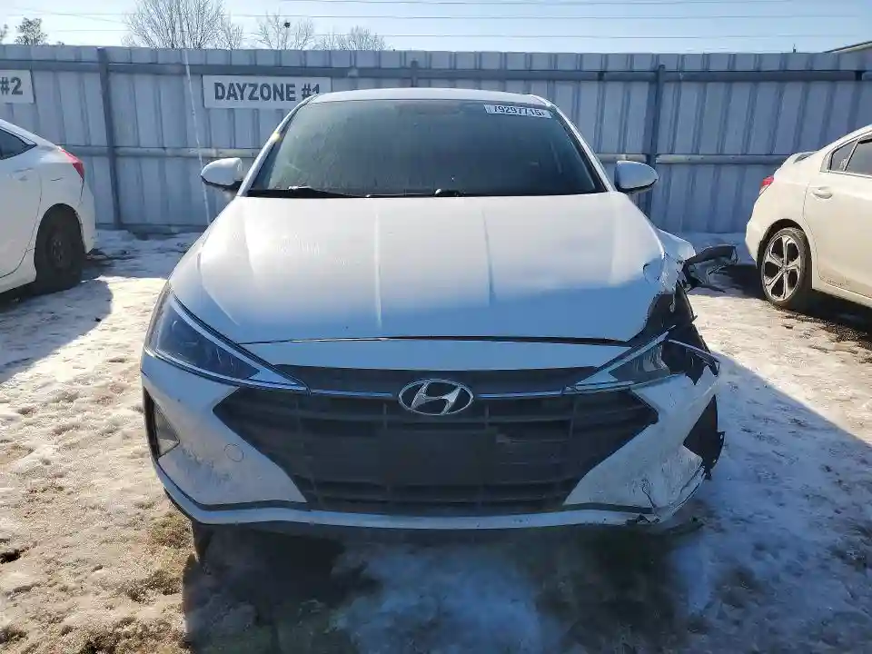 KMHD74LF1KU889354 2019 HYUNDAI ELANTRA ES-4