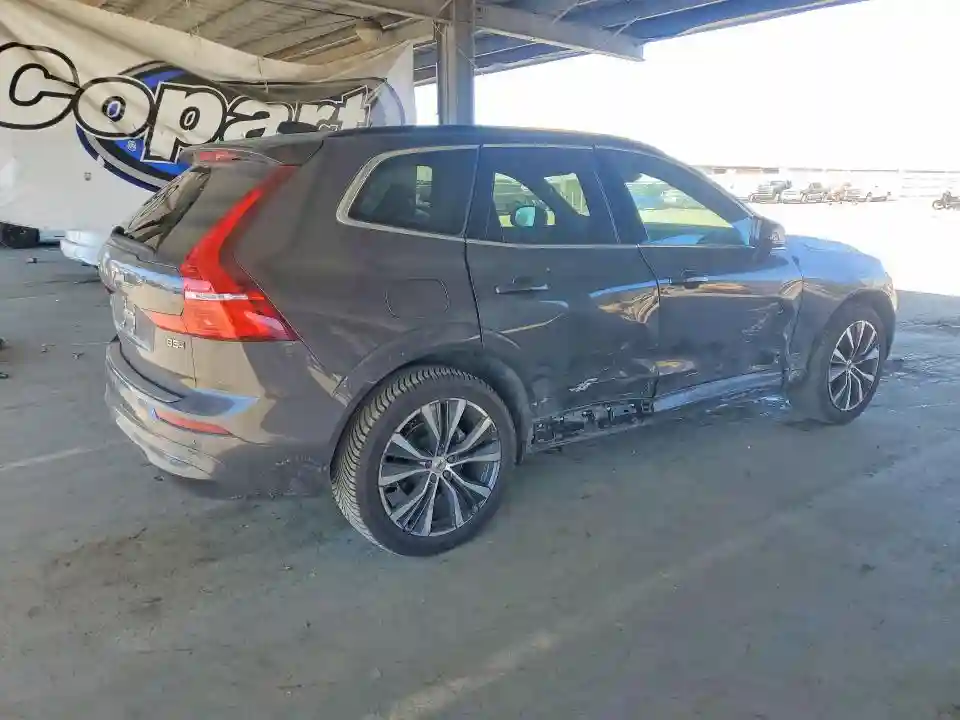 YV4L12RK3N1050500 2022 VOLVO XC60 B5 MO-2