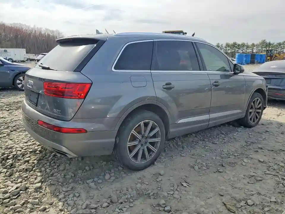 WA1LAAF77HD058772 2017 AUDI Q7-2