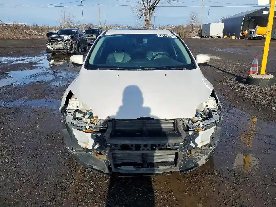 1FAHP3N28CL431771 2012 FORD FOCUS-4