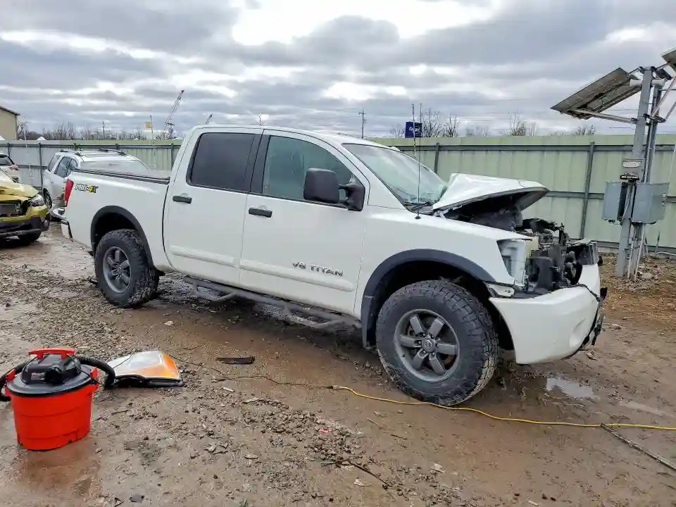 1N6AA0EC9DN310917 2013 NISSAN TITAN-3
