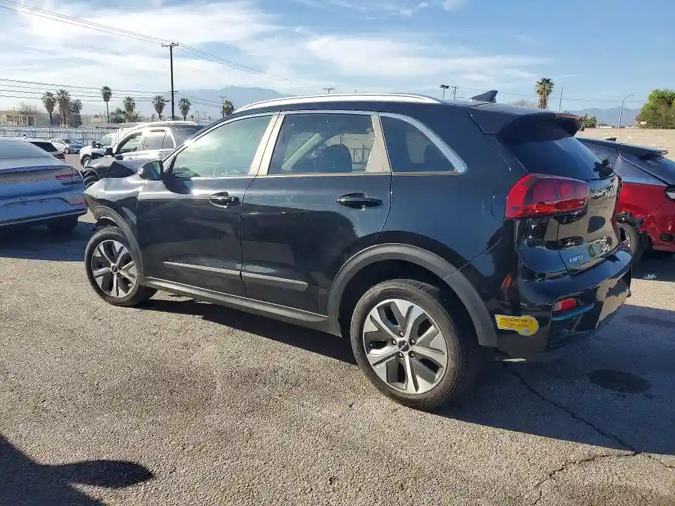 KNDCC3LG3N5149186 2022 KIA NIRO-1