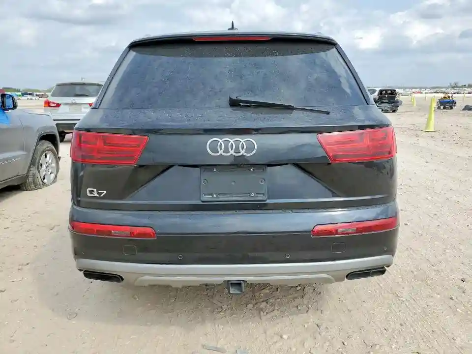 WA1VAAF70KD007467 2019 AUDI Q7-5