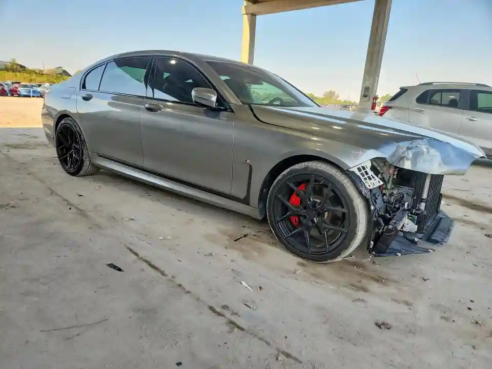 WBA7U2C08LGM26909 2020 BMW 7 SERIES-3