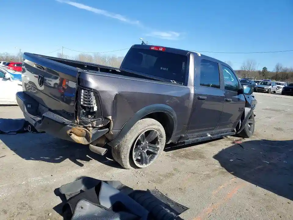 1C6RR7LG4NS140585 2022 RAM 1500 CLASSIC-2