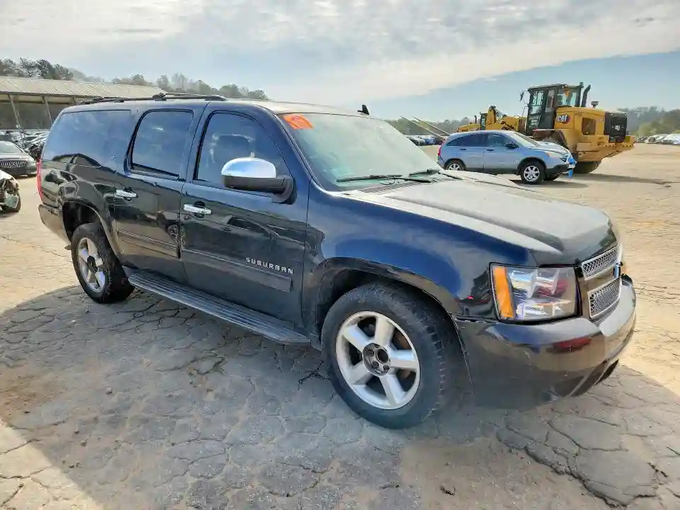 1GNSCJE08DR120586 2013 CHEVROLET SUBURBAN-3