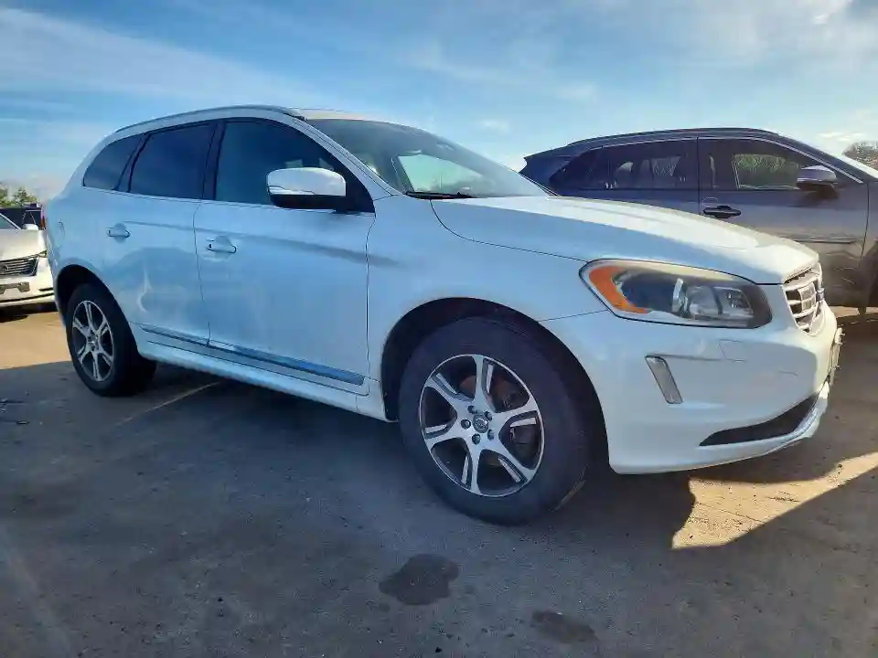 YV4902RMXF2675650 2015 VOLVO XC60 T6 PL-3