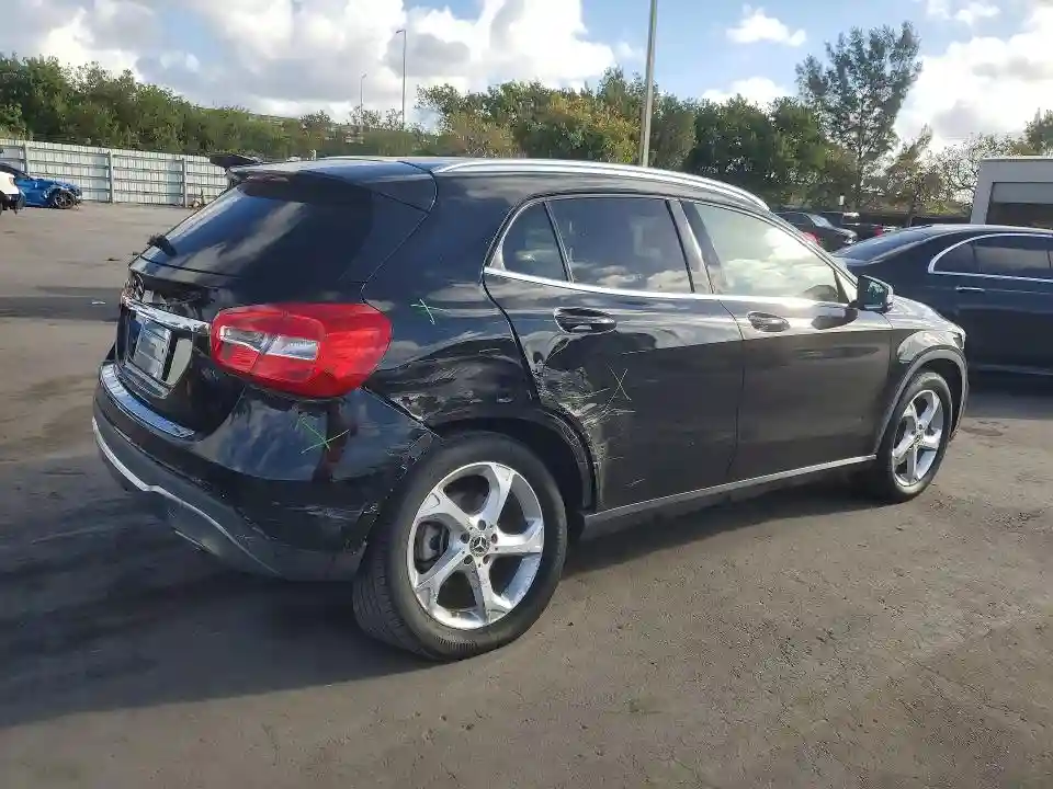 WDCTG4EB7JJ530353 2018 MERCEDES-BENZ GLA-CLASS-2