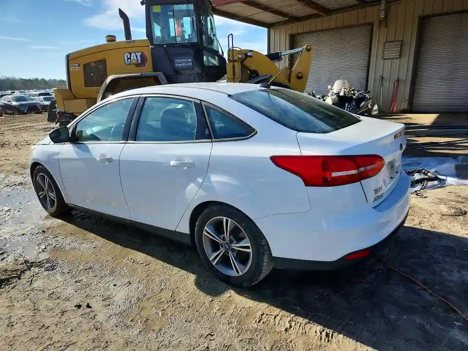 1FADP3FE8JL282167 2018 FORD FOCUS-1