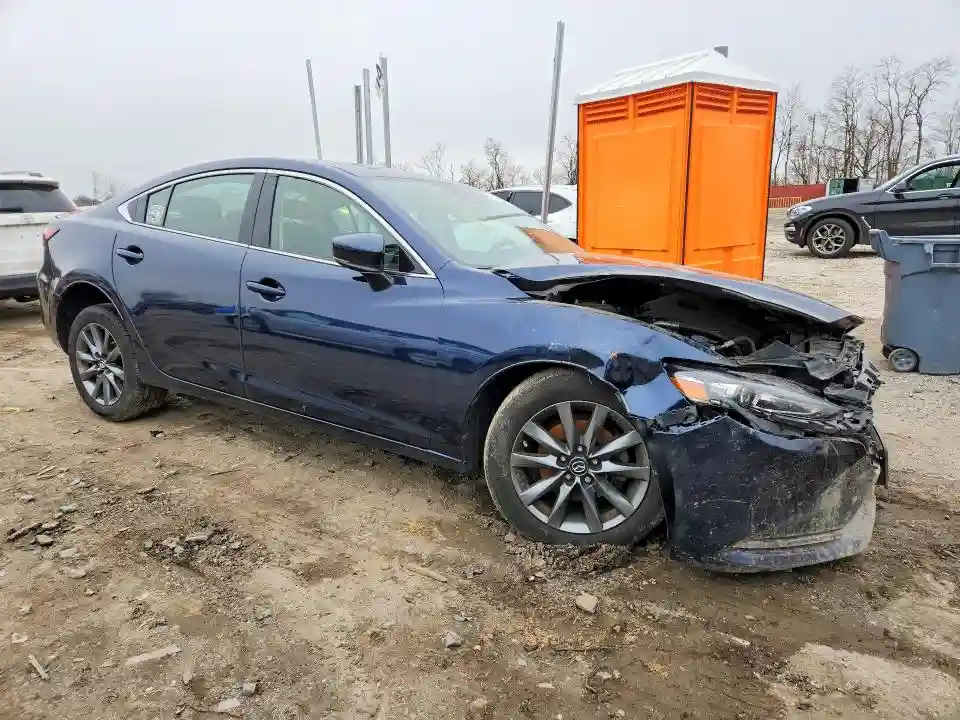 JM1GL1UM1J1313353 2018 MAZDA 6-3