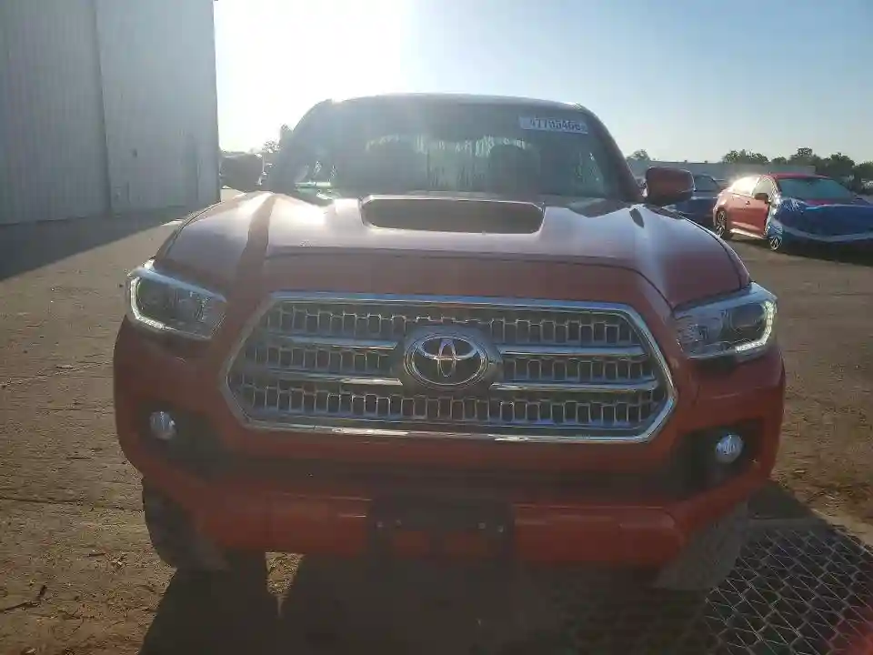 3TMCZ5AN9HM058367 2017 TOYOTA TACOMA-4