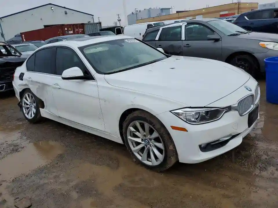 WBA3B3C55DF535406 2013 BMW 3 SERIES-3
