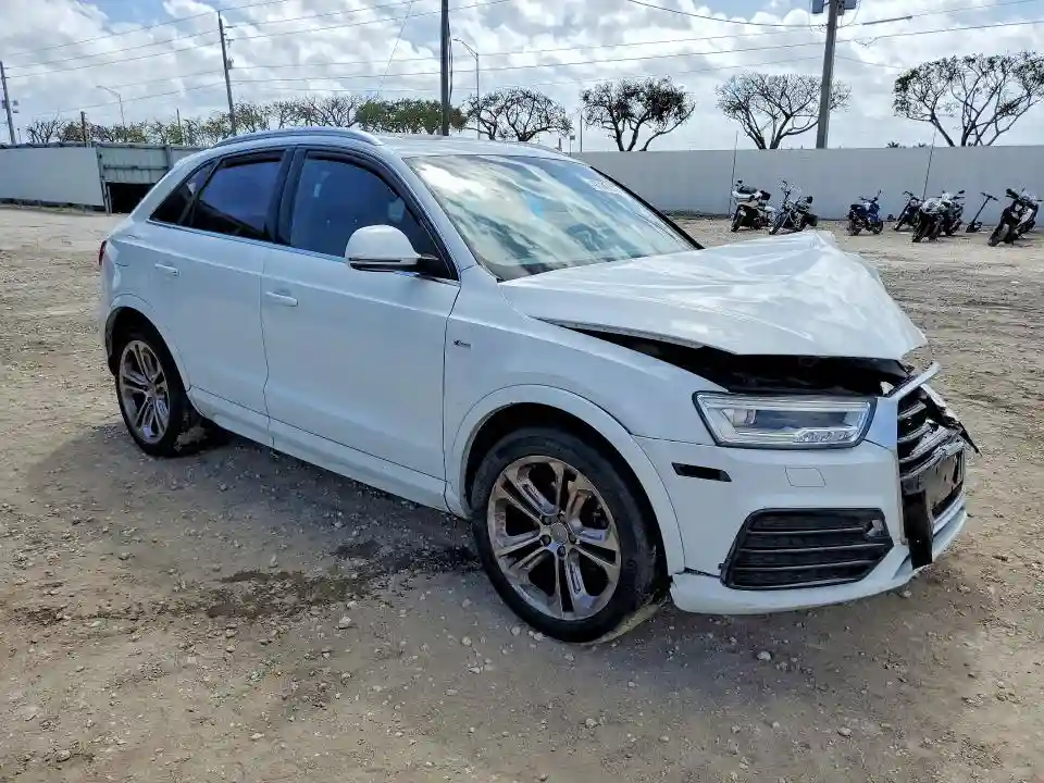 WA1FCCFS9HR017778 2017 AUDI Q3-3