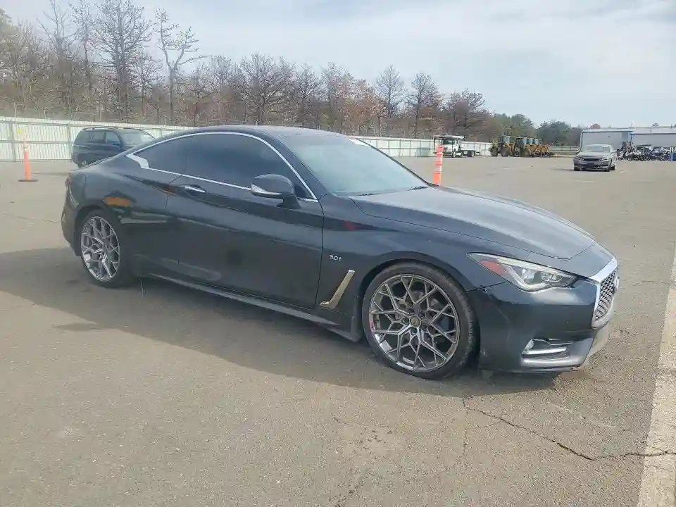 JN1EV7EK2HM363871 2017 INFINITI Q60-3